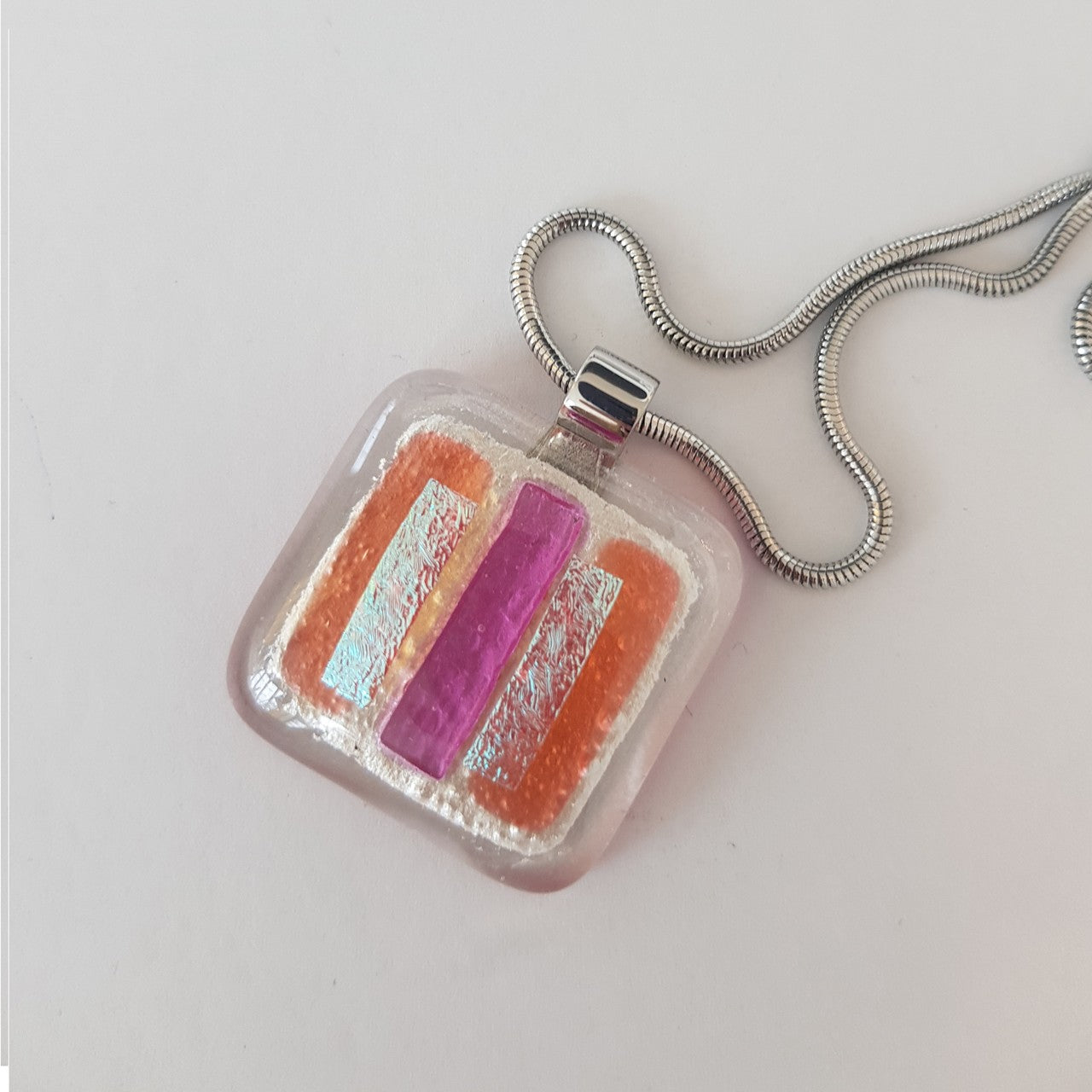 Halskette eckig mit Glasanhänger Rosa Orange Fusing (Edelstahlkette)