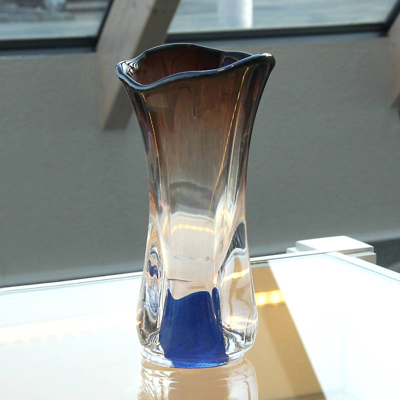 Vase mit  blauem Fuss "Stiller" (25cm)